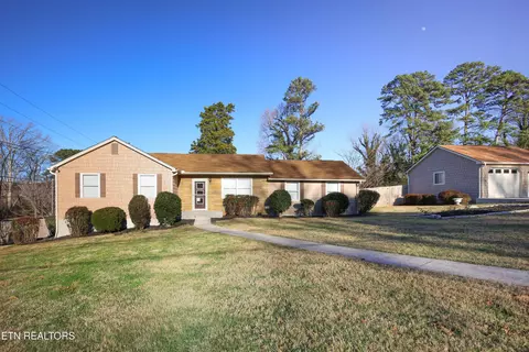 1400 Whitower Dr, Knoxville, TN 37919