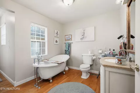 Bath - 1625 Machine Branch Rd, Ewing, VA 24248 photo 1 of 3