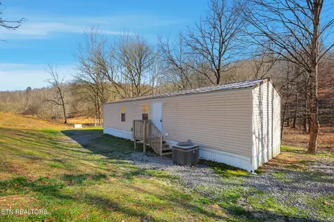 Exterior - 1625 Machine Branch Rd, Ewing, VA 24248 photo 12 of 16