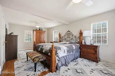 Bedroom - 1625 Machine Branch Rd, Ewing, VA 24248 photo 1 of 5