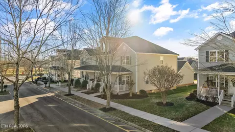 411 Ashbury Cir, Sweetwater, TN 37874