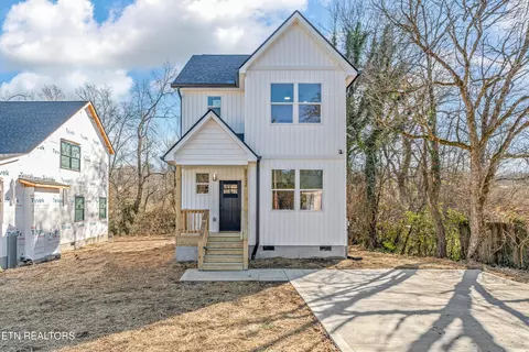 3122 Boright Dr, Knoxville, TN 37917