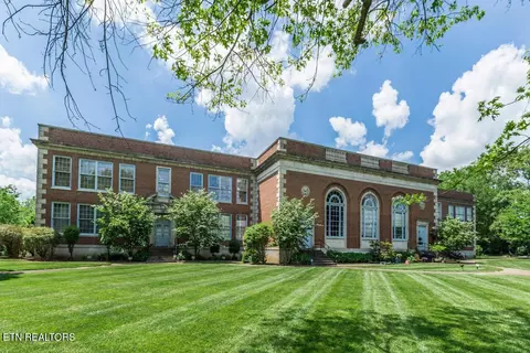 523 Bertrand St # 305, Knoxville, TN 37917