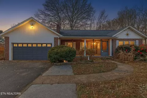 1631 Springbrook Rd, Alcoa, TN 37701