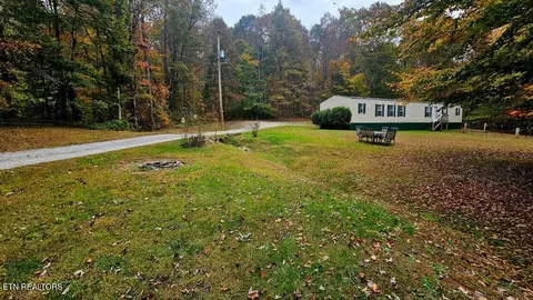 273 Henry Bidwell Ln, Decatur, TN 37322