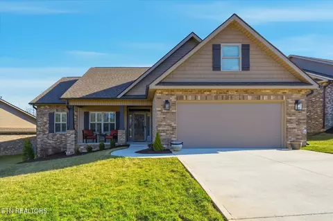 7122 Volunteer Ridge Ln, Knoxville, TN 37918