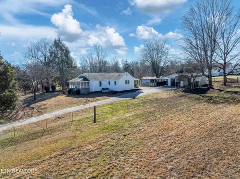 2919 Montvale Rd, Maryville, TN 37803