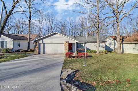 126 Prescott Ln, Crossville, TN 38558