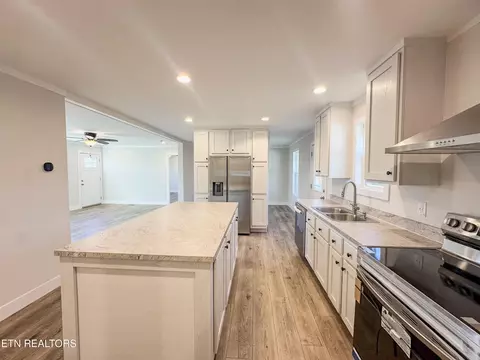 Kitchen - 8505 Emory Rd, Corryton, TN 37721 photo 2 of 3