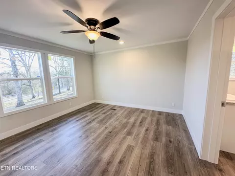 Bedroom - 8505 Emory Rd, Corryton, TN 37721 photo 2 of 13