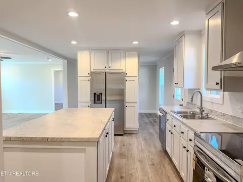 Kitchen - 8505 Emory Rd, Corryton, TN 37721 photo 3 of 3
