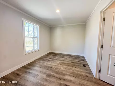 Bedroom - 8505 Emory Rd, Corryton, TN 37721 photo 7 of 13