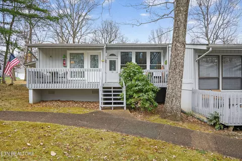 15 Eagle Ct, Crossville, TN 38558