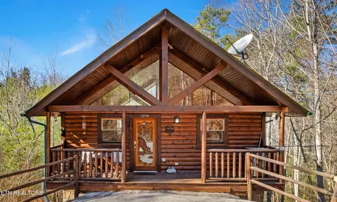 3290 Emerald Springs Loop, Sevierville, TN 37862