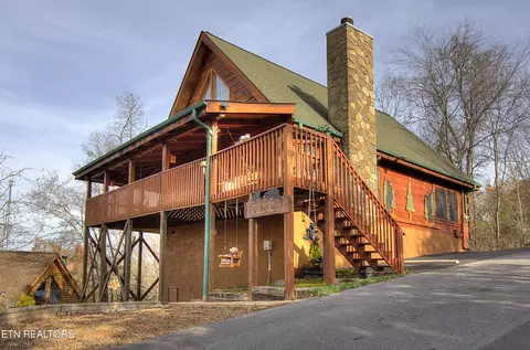 919 Buck Way, Sevierville, TN 37876