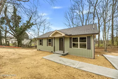 220 Nancy Ln, Clinton, TN 37716