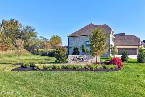 1014 Branch Hook Rd, Knoxville, TN 37934