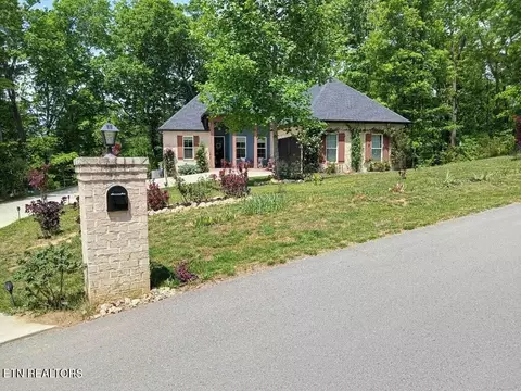 446 Tanzanite Tr, New Tazewell, TN 37825