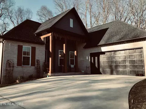 446 Tanzanite Tr, New Tazewell, TN 37825