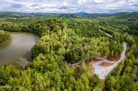 lot104 Pineview Ln, Vonore, TN 37885