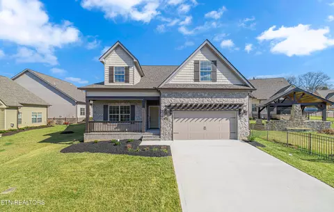 2926 Snow Pond Rd, Knoxville, TN 37931