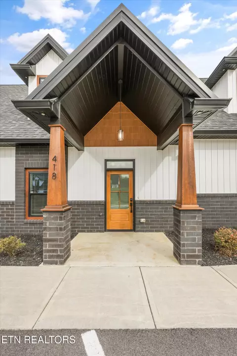418 Fleeta Williams Way, Sevierville, TN 37862