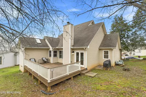 8500 E Cypress Lake Dr, Knoxville, TN 37923