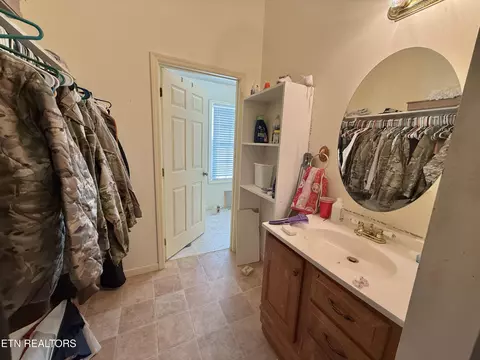 Other - 315 Rowlett Tr, Ewing, VA 24248 photo 3 of 6