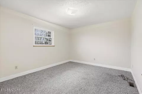 Bedroom - 10050 Rutledge Pike, Corryton, TN 37721 photo 1 of 2