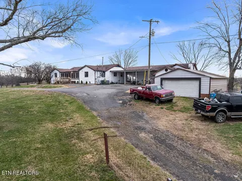 Exterior - 10724 Emory Rd, Luttrell, TN 37779 photo 17 of 18