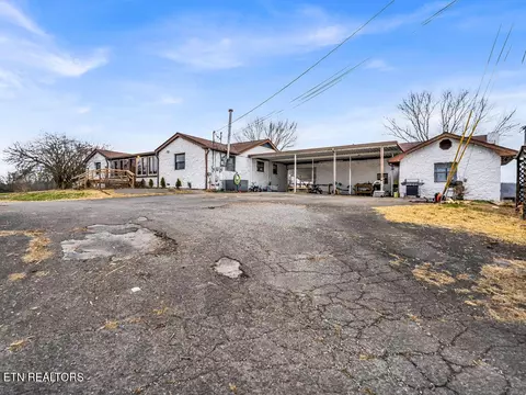 Exterior - 10724 Emory Rd, Luttrell, TN 37779 photo 4 of 18