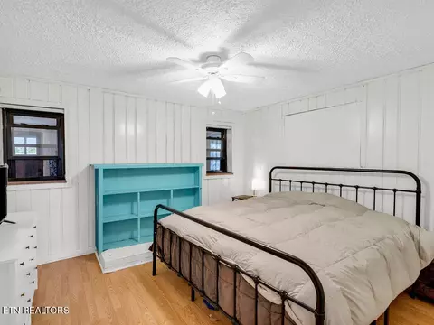 Bedroom - 10724 Emory Rd, Luttrell, TN 37779 photo 1 of 5