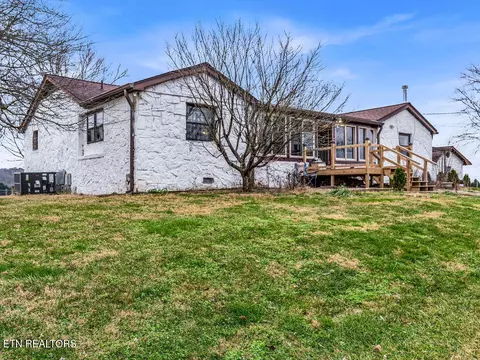Exterior - 10724 Emory Rd, Luttrell, TN 37779 photo 3 of 18