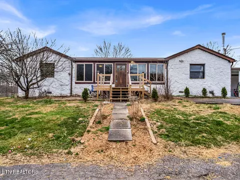 Exterior - 10724 Emory Rd, Luttrell, TN 37779 photo 2 of 18