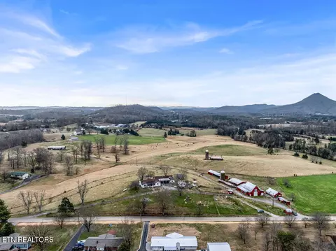 View/Area - 10724 Emory Rd, Luttrell, TN 37779 photo 6 of 6