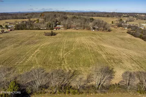4660 Corinth Church Rd, Loudon, TN 37774