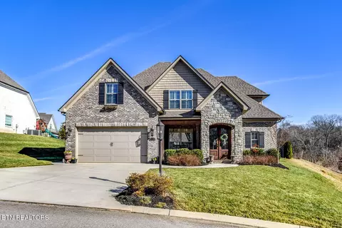 9208 Tropical Ln, Knoxville, TN 37922