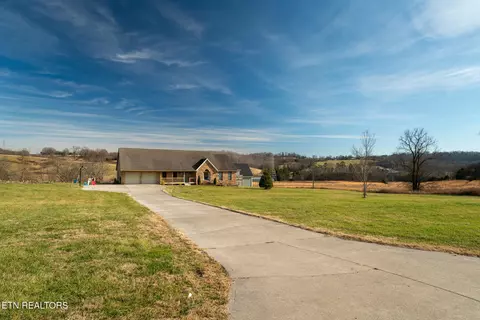 639 Richland Creek Dr, Blaine, TN 37709