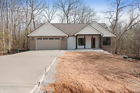 741 Westchester Dr, Crossville, TN 38558