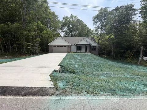 741 Westchester Dr, Crossville, TN 38558