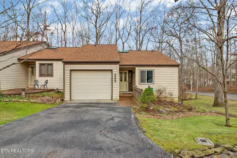 388 Lake Catherine Ct, Crossville, TN 38558