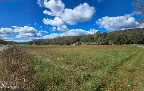 20377 Wilderness Rd, Rose Hill, VA 24281