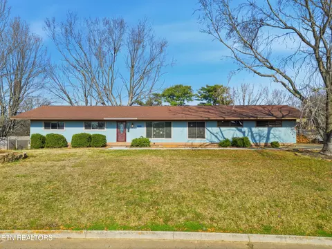 1004 Laurie St, Maryville, TN 37803