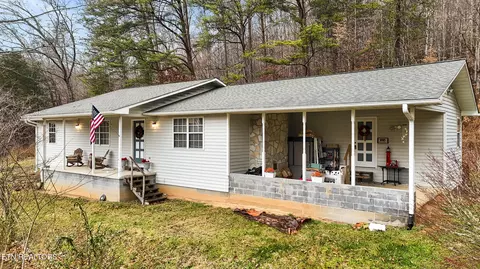 370 Vannoy Rd, Tazewell, TN 37879
