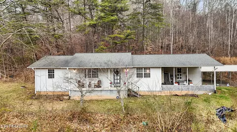370 Vannoy Rd, Tazewell, TN 37879