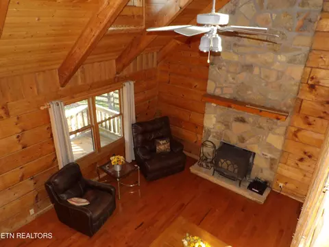 Living - 323 Beech Hollow Rd, Harrogate, TN 37752 photo 8 of 8