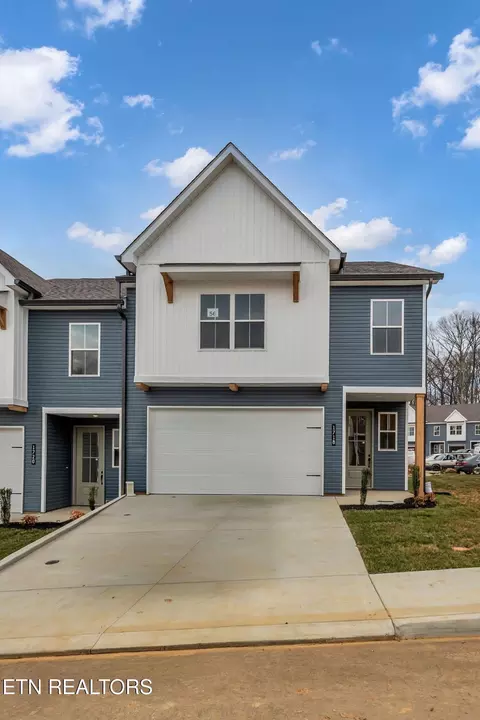 1718 Lateglow Way, Knoxville, TN 37931
