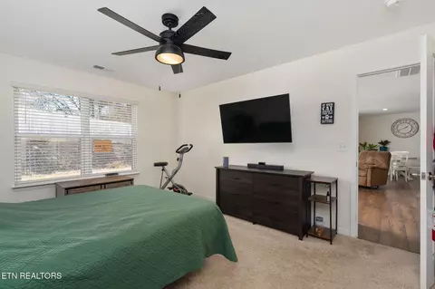 Bedroom - 921 Erica Dr, Talbott, TN 37877 photo 7 of 9
