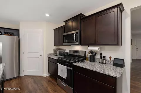 Kitchen - 921 Erica Dr, Talbott, TN 37877 photo 4 of 4
