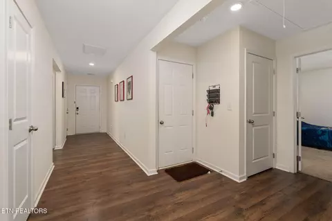 Entry Way - 921 Erica Dr, Talbott, TN 37877 photo 3 of 5